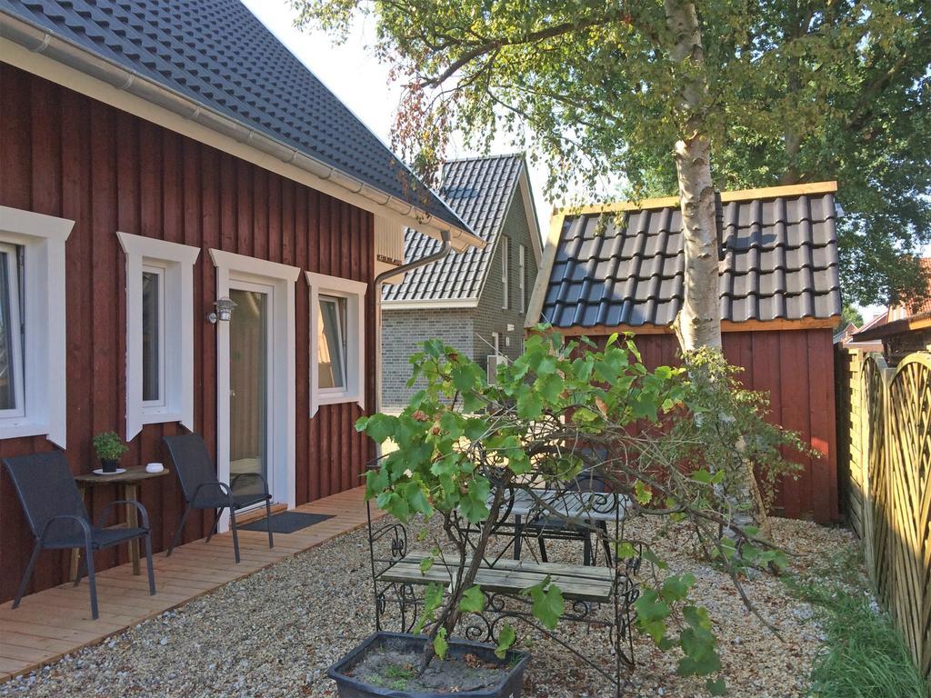 Ferienwohnungen Im Schwedenstil Papenburg Exterior foto